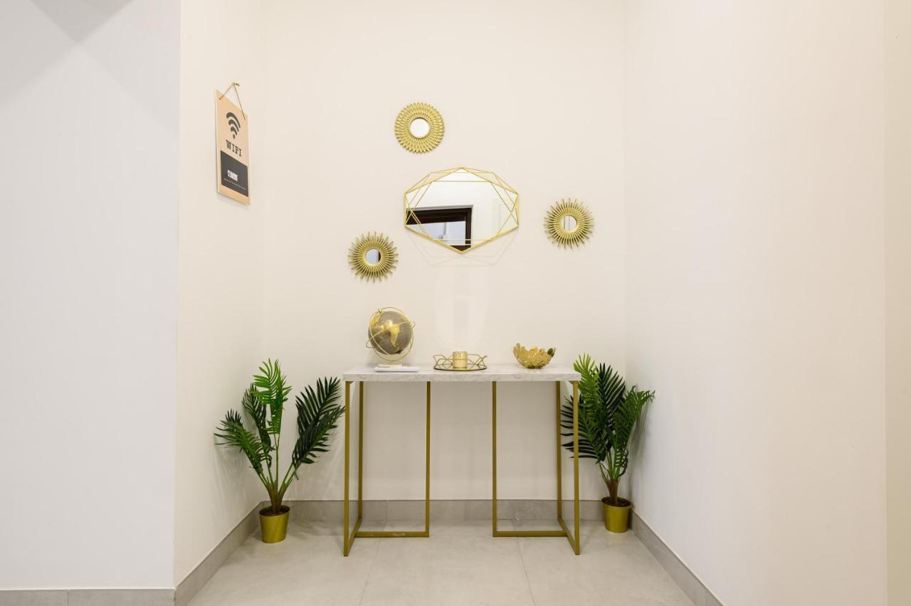 Magical Botanic-Charming Apartment 那不勒斯 外观 照片